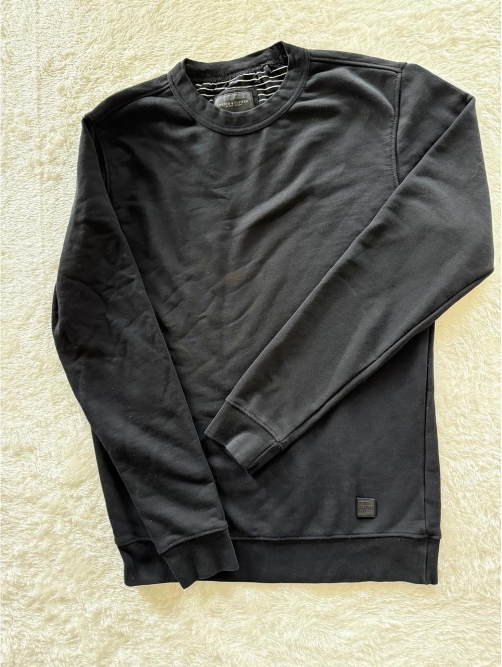 Denim And Flower Men’s Black and Gray Sweatshirt